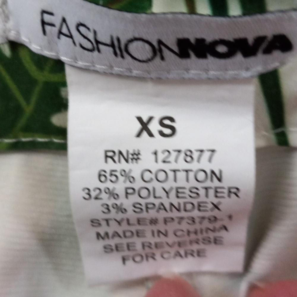 Fashion Nova pants, sz XS, tropical straight leg. Cotton. - Picture 3 of 5